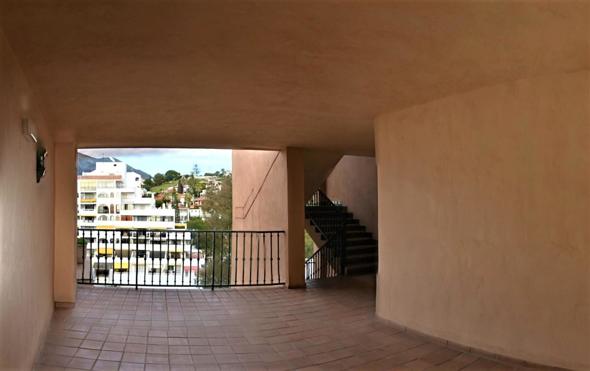 Apartment With 2 Bedrooms In Fuengirola, With Pool Access And Furnishe Екстер'єр фото