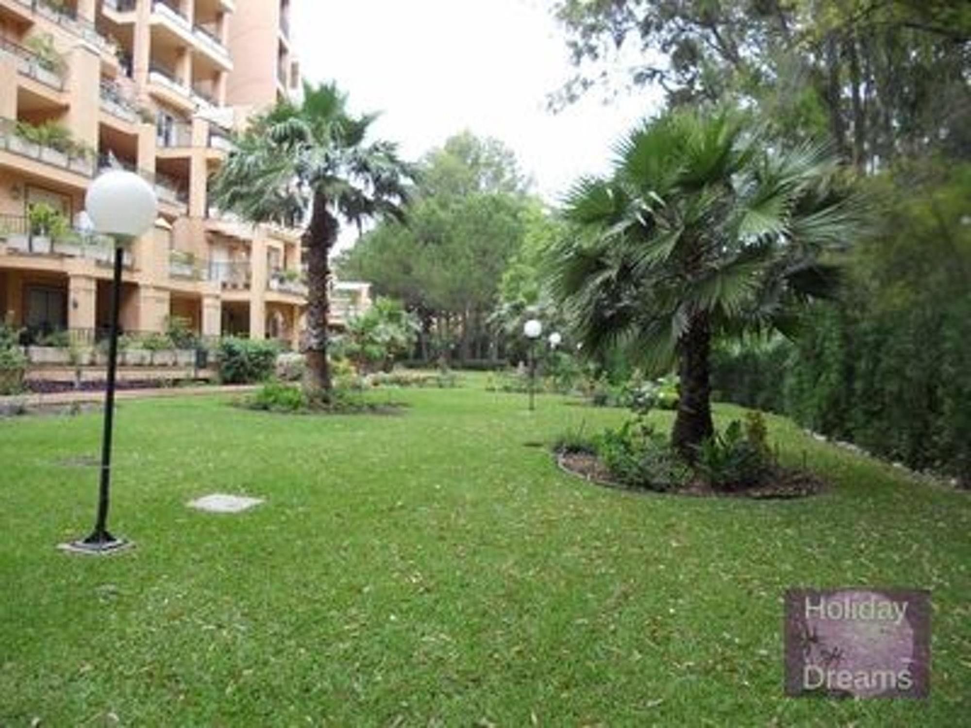 Apartment With 2 Bedrooms In Fuengirola, With Pool Access And Furnishe Екстер'єр фото