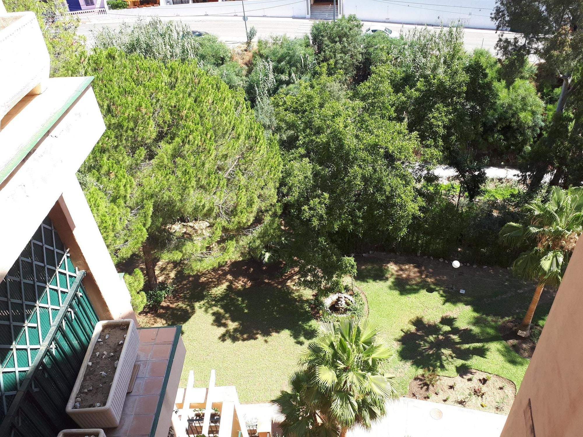 Apartment With 2 Bedrooms In Fuengirola, With Pool Access And Furnishe Екстер'єр фото